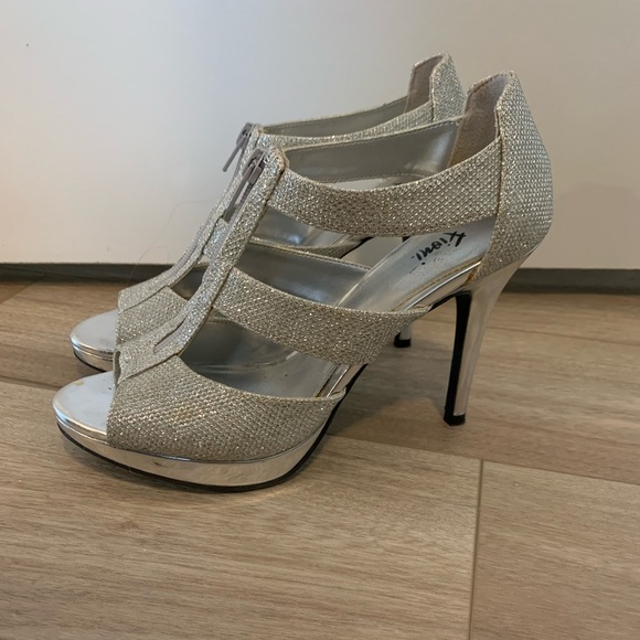 Fioni Layla silver pumps - Picture 2 of 7